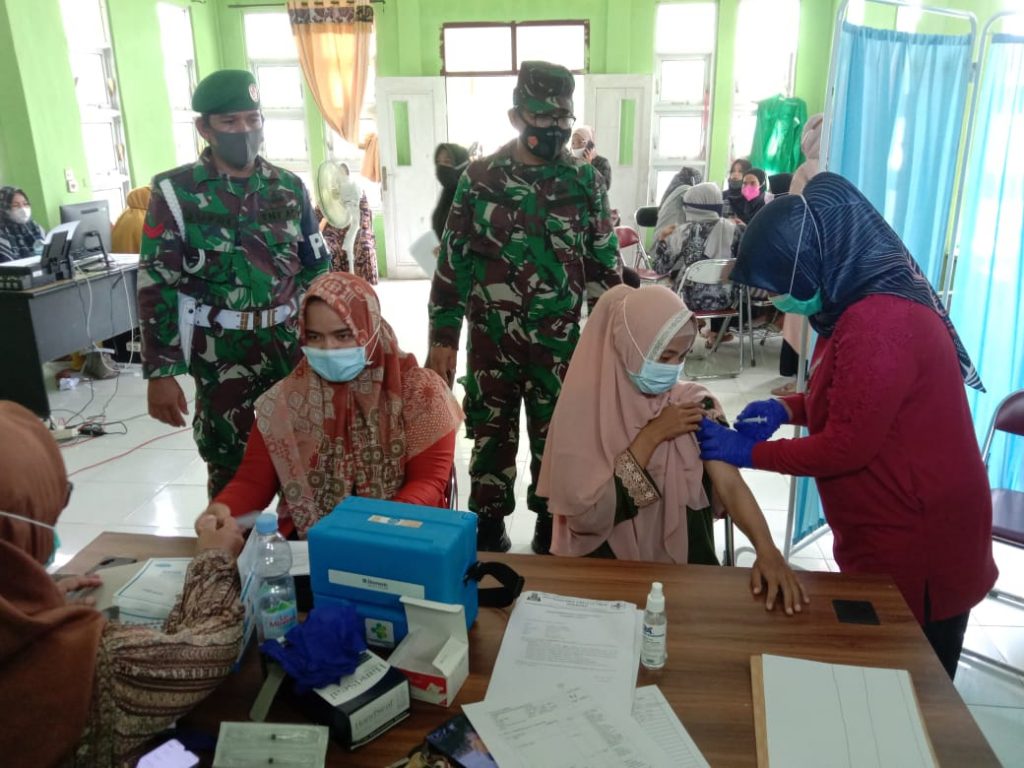 Persit Kartika Candra Kirana Cabang XXXIII Kodim 0115 Simeulue melaksanakan kegiatan vaksinasi Covid 19