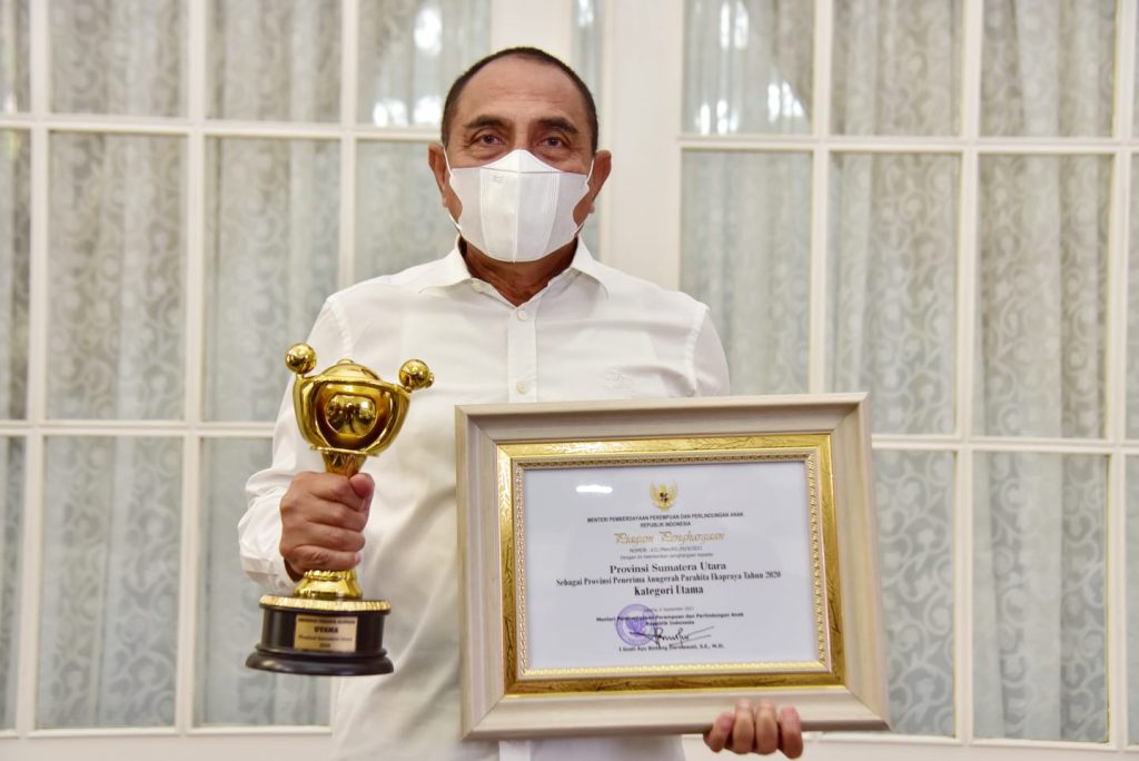Gubernur Sumut Edy Rahmayadi menerima penghargaan Anugerah Parahita Ekapraya 2020 dalam kategori utama dari Kementerian Pemberdayaan Perempuan dan Perlindungan Anak RI. Penghargaan ini diberikan keberhasilan mewujudkan kesetaraan dan keadilan gender melalui strategi pengarusutamaan gender (PUG).
