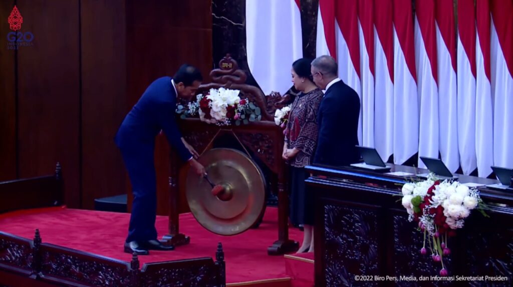 Presiden Jokowi secara resmi membuka sidang ke-8 Parlemen G20, di Senayan, Jakarta, Kamis (06/10/2022). (Sumber: Tangkapan Layar)