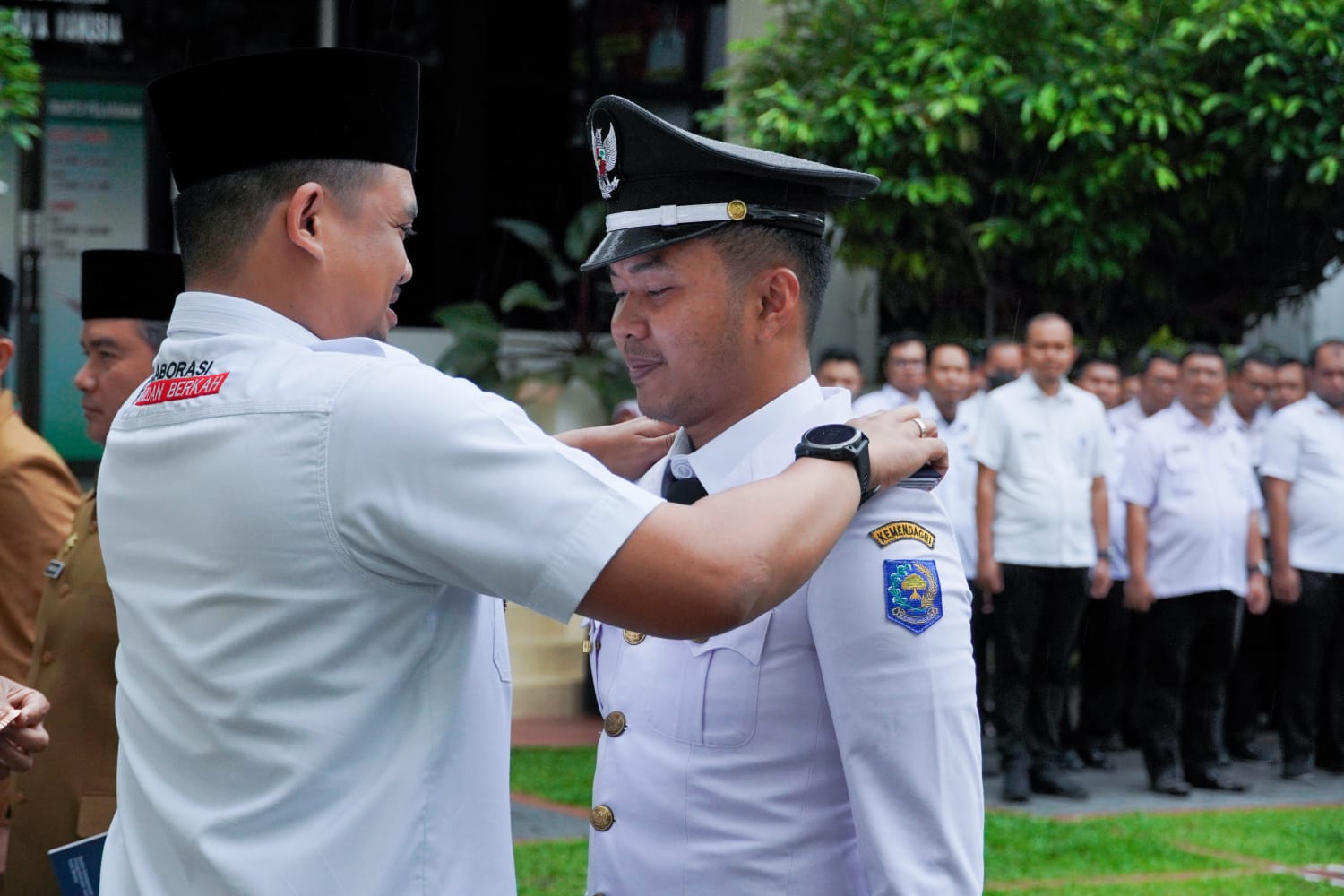 Bobby Nasution Lantik 6 Pejabat Tinggi Dan Administrasi - Deteksi