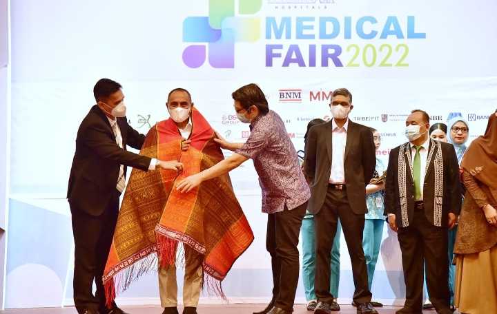 Gubernur Sumatera Utara (Sumut) Edy Rahmayadi menghadiri sekaligus membuat acara Medical Fair 2022 di Regale International Convention Center, Jalan Adam Malik Medan, Jumat (18/11/2022).