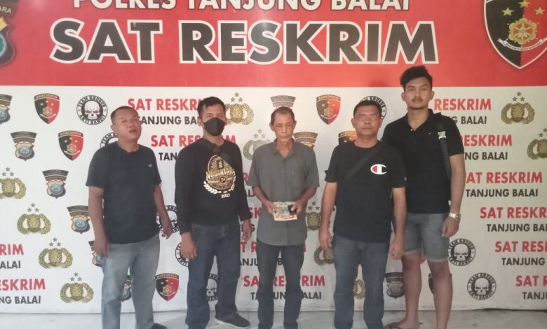 Ketahuan Tulis Judi Togel, Satreskrim Polres Tanjungbalai Berhasil Amankan inisial M (58).