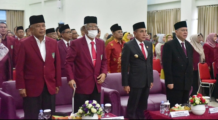 Gubernur Sumatera Utara (Sumut) Edy Rahmayadi menghadiri pelantikan Dr Safrida sebagai Rektor Universitas Islam Sumatera Utara (UISU), Rabu (26/4) di Aula Fakultas Kedokteran UISU, Jalan STM, Medan.
