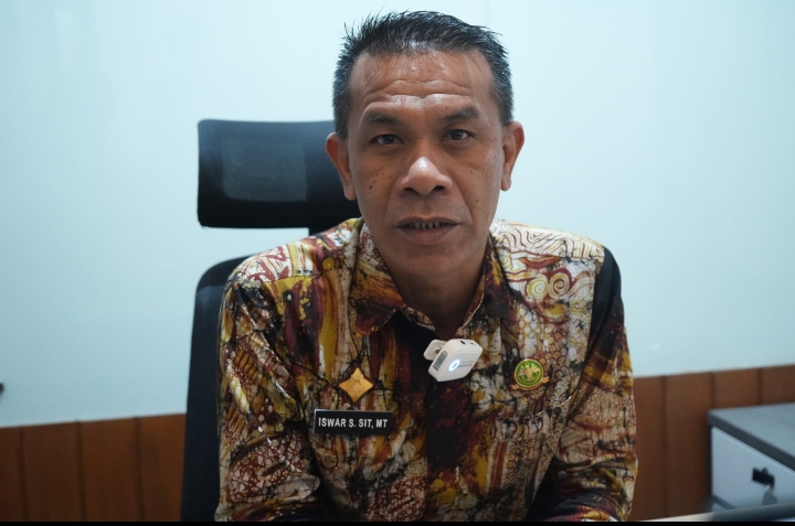 Kepala Dinas Perhubungan Kota Medan, Iswar.