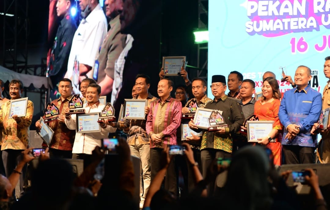 Sekretaris Daerah Provinsi Sumatera Utara (Sumut) Arief S Trinugroho menutup secara resmi pagelaran Pekan Raya Sumatera Utara (PRSU) 2023 di Panggung Utama PRSU Jalan Gatot Subroto, Medan, Senin (17/7) malam.