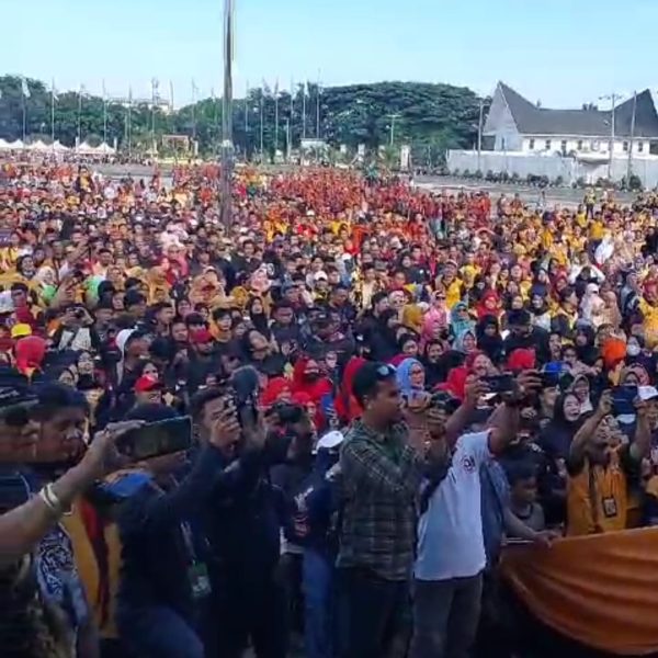 Meriahkan HUT Kemerdekaan RI Ke 78 Ribuan Masyarakat Sumut Ikuti Senam