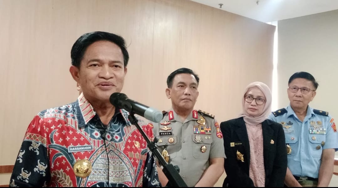 Plt Gubernur Lemhanas Laksamana Madya Maman Firmansyah didampingi Sekretarisnya Komjen RZ Panca Putra Simanjuntak dan Pj Gubernur Sumut Hassanudin.