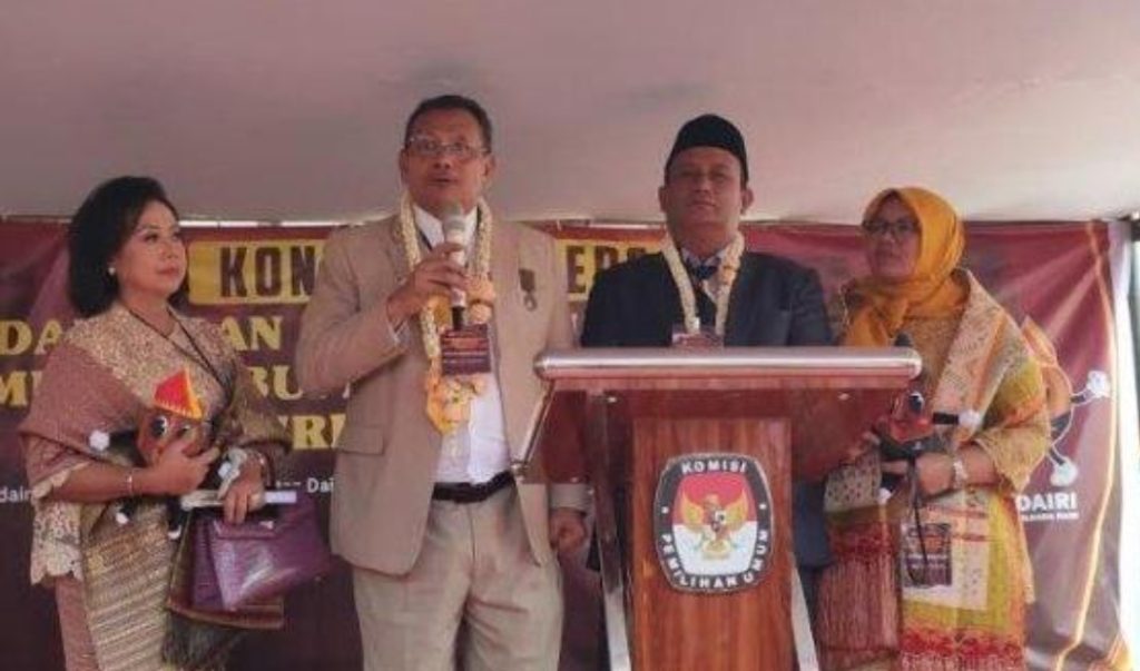 Pasangan Colon Bupati- Wakil Bupati Dairi, Ir Vickner Sinaga-Wahyu Daniel Sagala, sementara unggul dalam perolehan suara Pilkada Kabupaten Dairi tahun 2024. (istimewa)