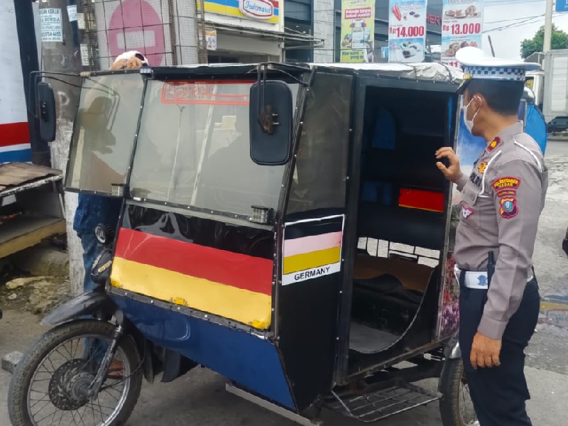 Kasat Lantas Polrestabes Medan, Kompol Andika Purba,S.H, S.I.K. (DETEKSI.co/ist)