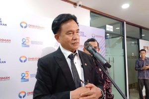 Menteri Koordinator Hukum, HAM, Imigrasi, dan Pemasyarakatan Yusril Ihza Mahendra di kantor Ombudsman, Jakarta Selatan, Kamis (22/5/2025). © KOMPAS.com/Haryanti Puspa Sari