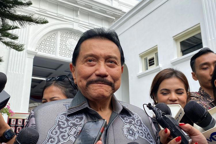 Mantan Kepala Badan Intelijen Nasional (BIN) Jenderal (Purn) AM Hendropriyono di Kompleks Istana Kepresidenan, Jakarta Pusat, Kamis (28/8/2025). © KOMPAS.com/FIKA NURUL ULYA