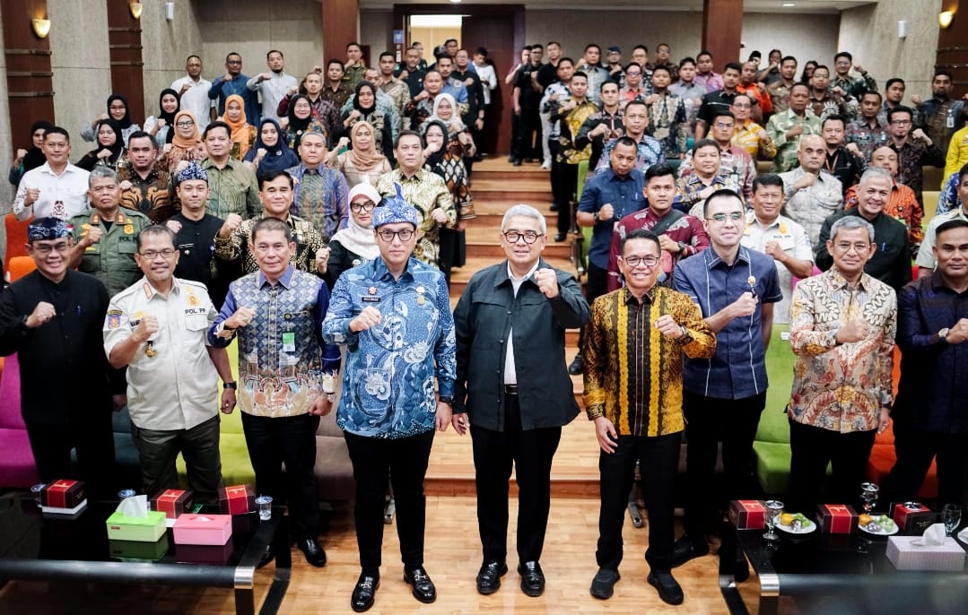 Kunjungan Kerja Praktik Bersama Perangkat Daerah dan Camat, Rico Waas Bangun Sinergi dengan Pemko Bandung