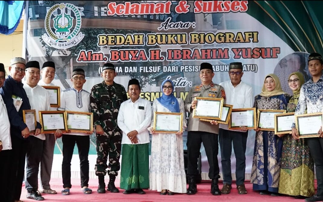Bupati Labuhanbatu dr. Hj. Maya Hasmita, Sp. OG, MKM, menyampaikan pesan mendalam kepada tamu undangan dan keluarga besar Nur Ibrahimi Rantauprapat yang turut menghadiri rangkaian acara Bedah Buku di YPI. Nur Ibrahimi Rantauprapat jalan SM Raja Rantauprapat, Senin (16/2/2026).
