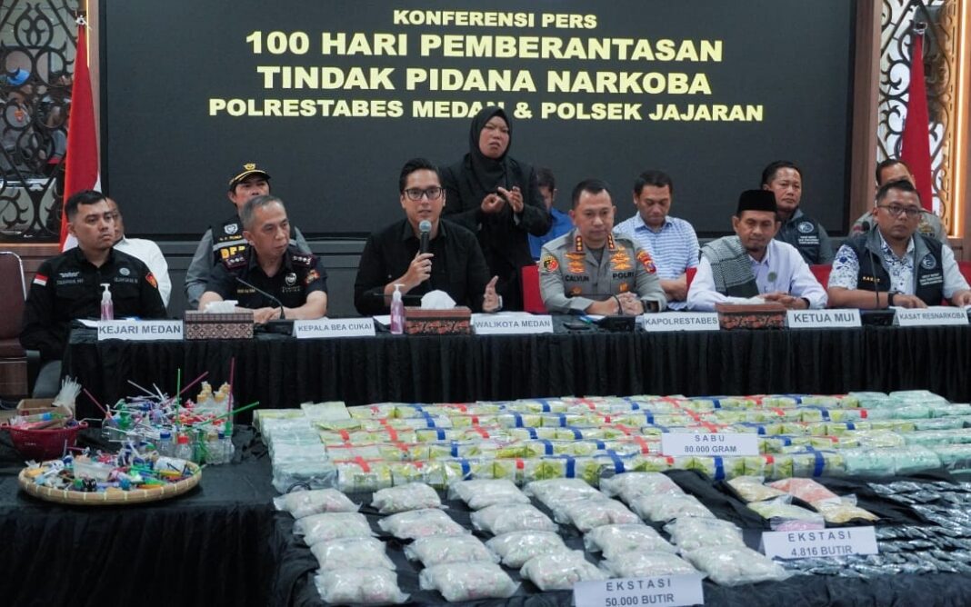 Wali Kota Medan, Rico Tri Putra Bayu Waas, menyampaikan apresiasi setinggi-tingginya kepada Kapolrestabes Medan, Jean Calvijn Simanjuntak, dan seluruh jajaran. Ini kerja nyata yang dampaknya langsung dirasakan masyarakat, tegasnya di Mapolrestabes Medan, Jalan HM Said, Sabtu (21/2/2026).