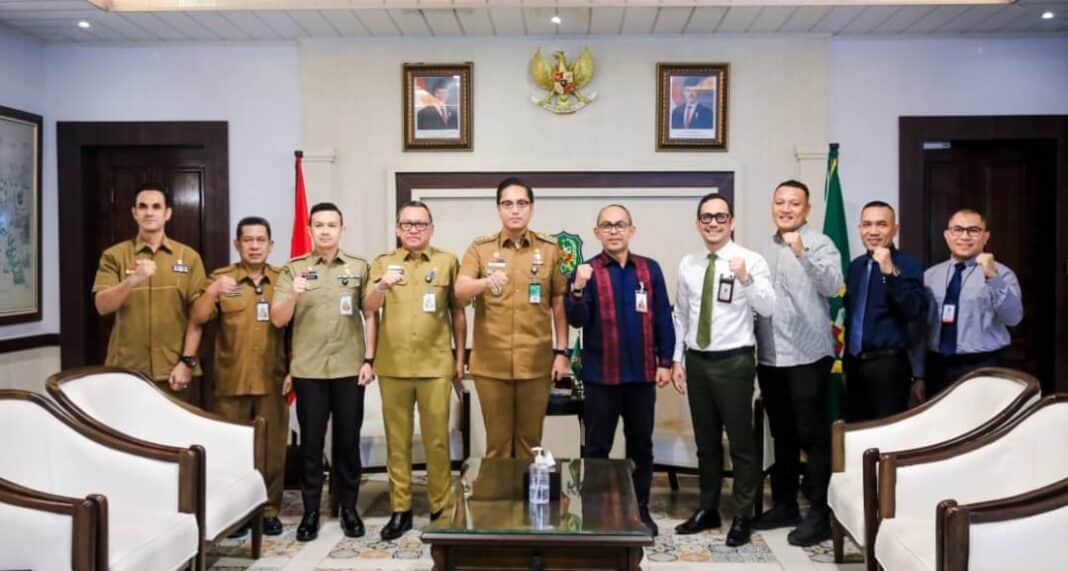 Wali Kota Medan Rico Tri Putra Bayu Waas menerima kunjungan Direktur Teknologi Informasi dan Operasional Bank Sumut Sandhy Sofyan bersama jajaran di Balai Kota Medan, Selasa (10/3/2026).