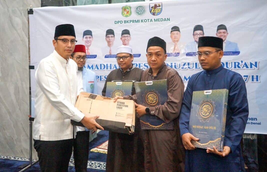 Wali Kota Medan Rico Tri Putra Bayu Waas menghadiri Safari Ramadan Spesial Nuzulul Qur'an dan pembukaan Pesantren Kilat Ramadan 1447 H yang digelar BKPRMI Kota Medan di Masjid Baiturrahman, Medan Denai. Dalam kegiatan tersebut Rico Waas mengajak generasi muda menjadikan masjid sebagai benteng untuk menghindari pengaruh negatif gadget dan bahaya narkoba.