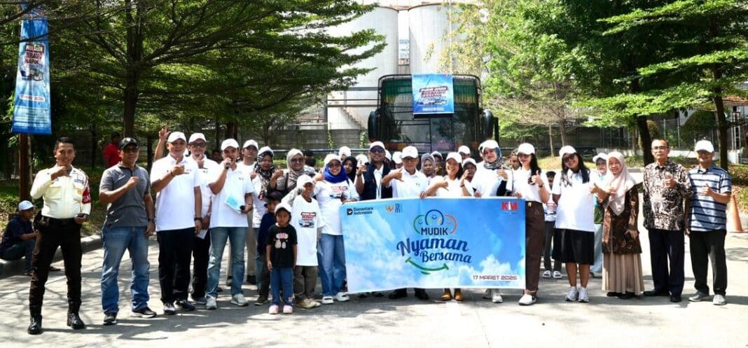 PT Kawasan Industri Medan (KIM) melepas peserta Mudik Gratis BUMN 2026 tujuan Padang Sidempuan dalam seremoni flag off di Deli Serdang, Selasa (17/3/2026), sebagai bagian dari program “Mudik Nyaman Bersama”.