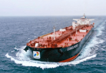 Selat Hormuz Aman, Pemerintah Gerak Cepat Jaga Kapal RI dan Pasokan Energi Kapal tanker melintasi jalur strategis Selat Hormuz di kawasan Teluk Persia, menjadi bagian penting distribusi energi global sekaligus fokus pengamanan pemerintah Indonesia demi keselamatan awak kapal dan kelancaran pasokan minyak nasional.