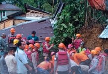 Di Tengah Medan Sulit, Tim SAR Brimob Evakuasi Korban Longsor Sembahe