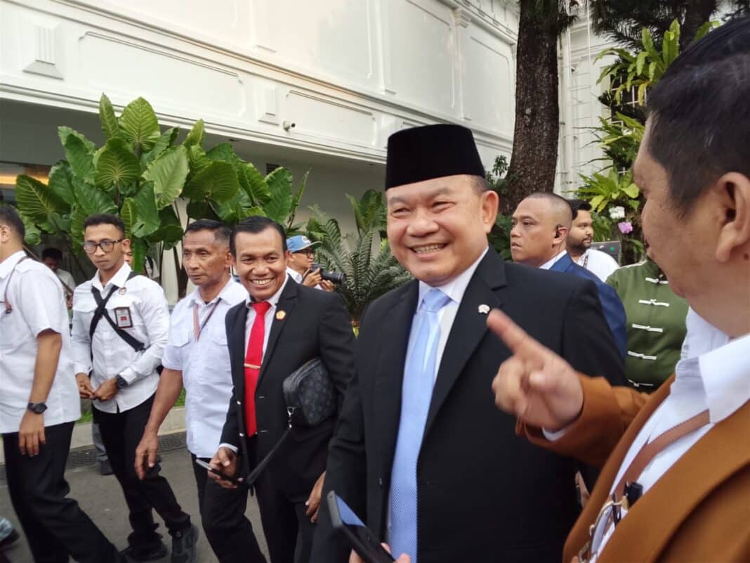 Pelantikan Dudung Abdurachman (memakai jas warna hitam) sebagai Kepala Staf Kepresidenan oleh Presiden Prabowo Subianto di Istana Negara, Senin (27/4/2026).