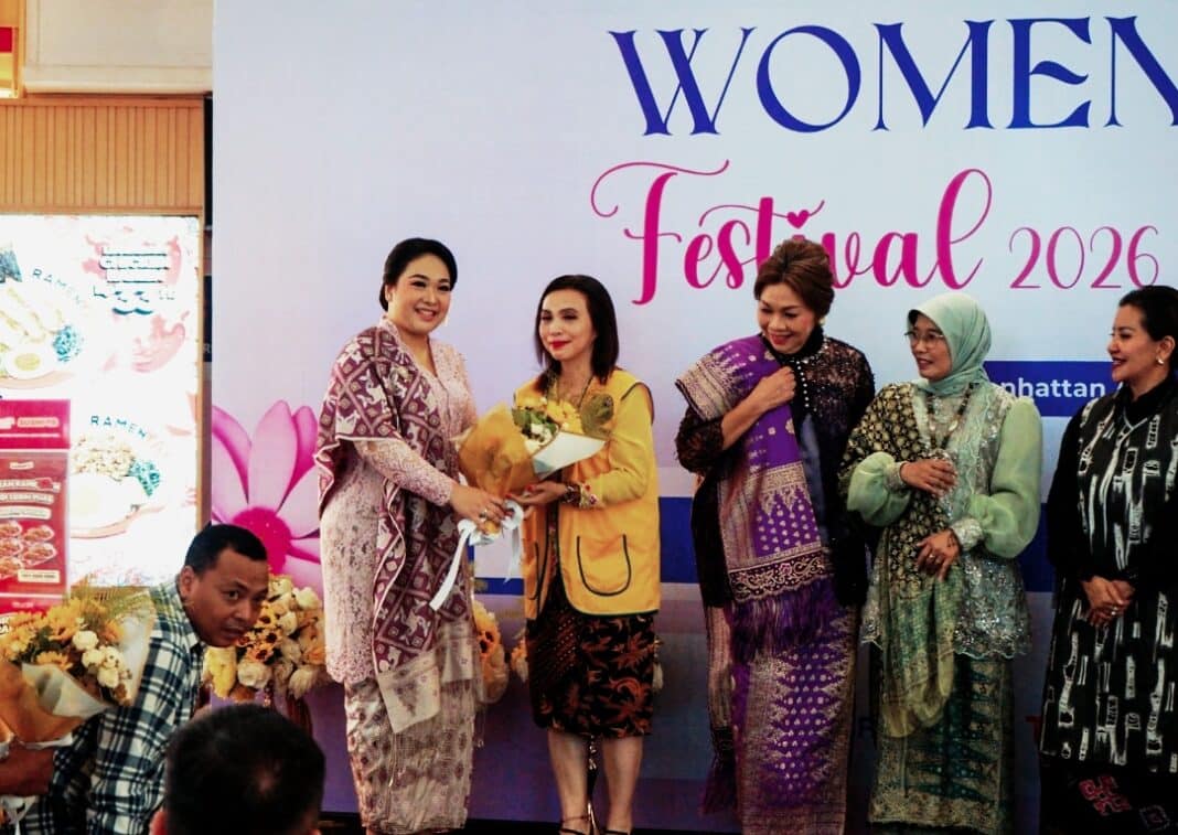 Ketua TP PKK Kota Medan, Airin Rico Waas, saat menghadiri Women Leader Festival 2026 yang digelar Perempuan Pemimpin Indonesia (Perpina) Sumut di Manhattan Atrium Medan, Minggu (26/4/2026), menyampaikan peran penting perempuan sebagai penggerak perubahan dan pilar ketangguhan dalam menghadapi berbagai tantangan sosial.