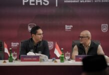 Rakerwil Apeksi 2026: Rico Tri Putra Bayu Waas Tekankan Fiskal Kuat dan Kolaborasi Kota Tangguh Wali Kota Medan Rico Tri Putra Bayu Waas saat menyampaikan keterangan dalam pembukaan Rakerwil I APEKSI 2026 di Banda Aceh, didampingi sejumlah kepala daerah.