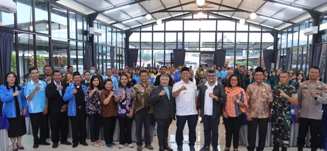 Wakil Bupati Dairi, Wahyu Daniel Sagala diabadikan pada perayaan Paskah Bamagnas Dairi, di Aula Hotel The Sasta, Sidikalang, Kamis (16/4/2026). (Istimewa)