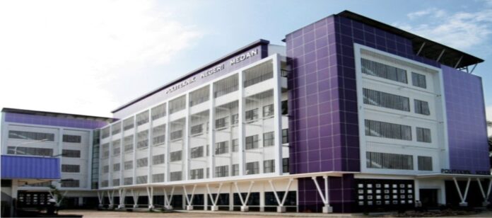 Dugaan praktik permintaan fee proyek di lingkungan Politeknik Negeri Medan membuat heboh public.