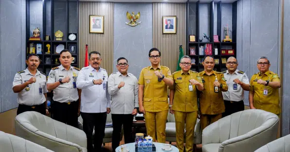 Wali Kota Medan Rico Waas menegaskan komitmen memperkuat sinergi dengan Imigrasi Sumut dalam pengawasan WNA dan penanganan pengungsi demi menjaga kondusivitas Kota Medan.