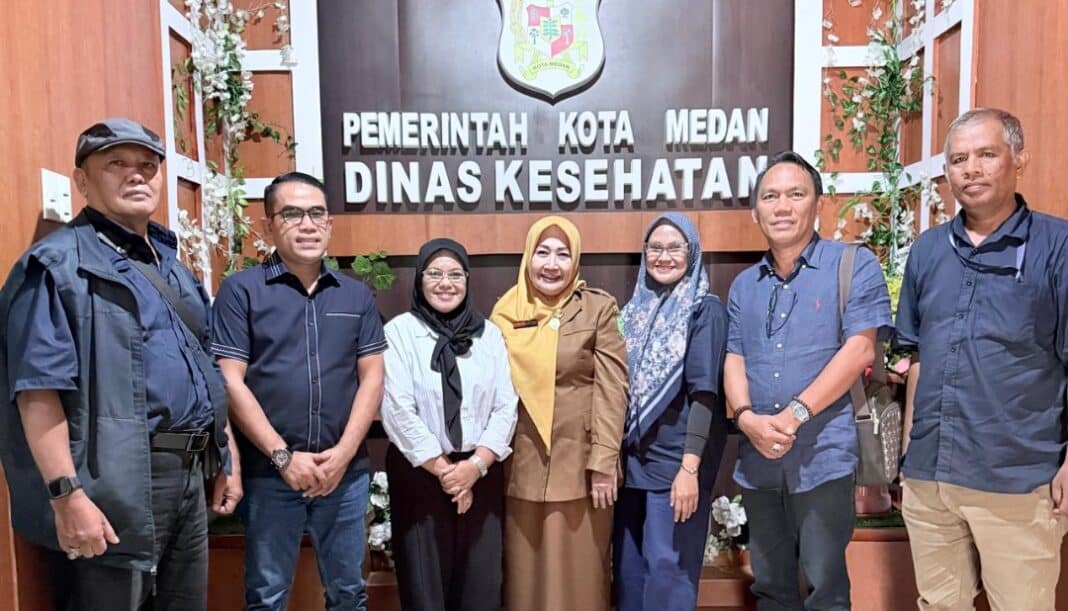 Dinas Kesehatan Kota Medan dan Persatuan Wartawan Pemko Medan (PWPM) memperkuat kemitraan dalam penyampaian informasi kesehatan kepada masyarakat. Pertemuan berlangsung di Kantor Dinkes Kota Medan, Selasa (2/6/2026).