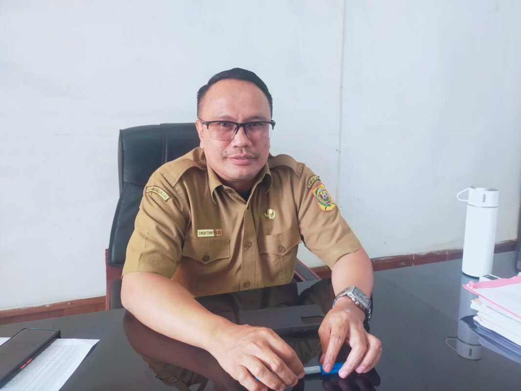 Simon Tony Malau, Kadis Pemdes Kabupaten Dairi.