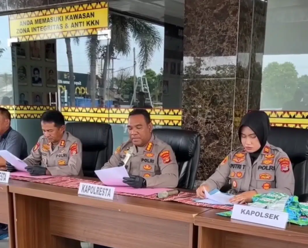 Polresta Bandar Lampung, berhasil menangkap dua orang perempuan yang merupakan residivis kasus pencurian.
