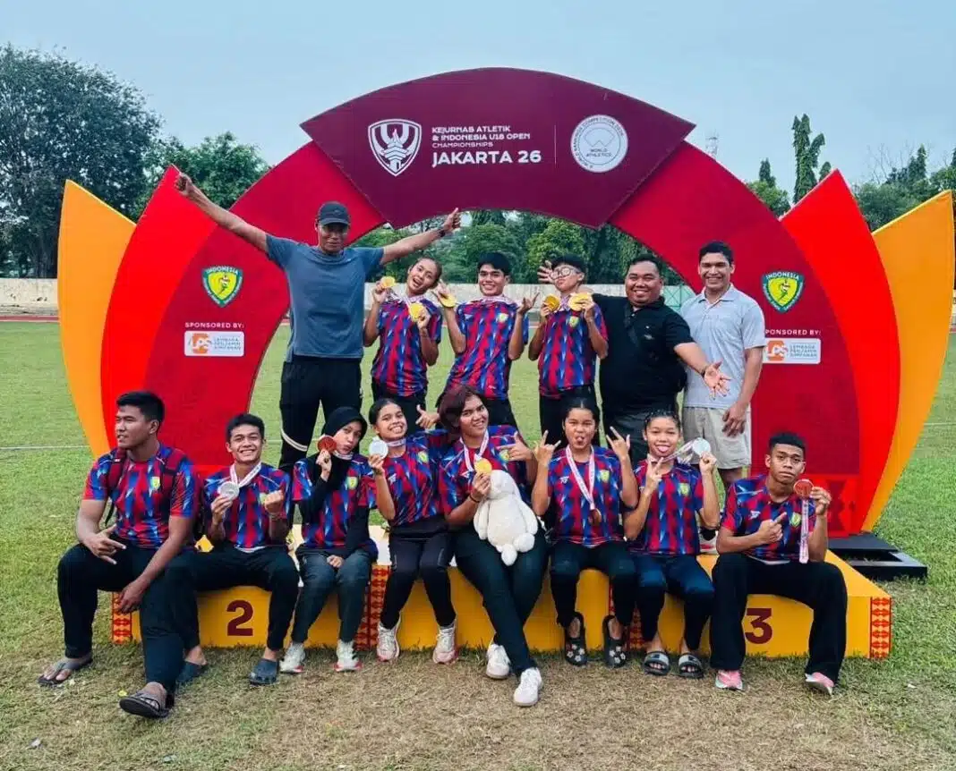Kontingen Sumut pada Kejurnas Atletik yang berlangsung pada 27-30 Juni 2026 di Jakarta. Dalam event tersebut, Sumut meraih 8 medali emas, 6 diantaranya disumbang atlet asal Kabupaten Dairi. (Istimewa)