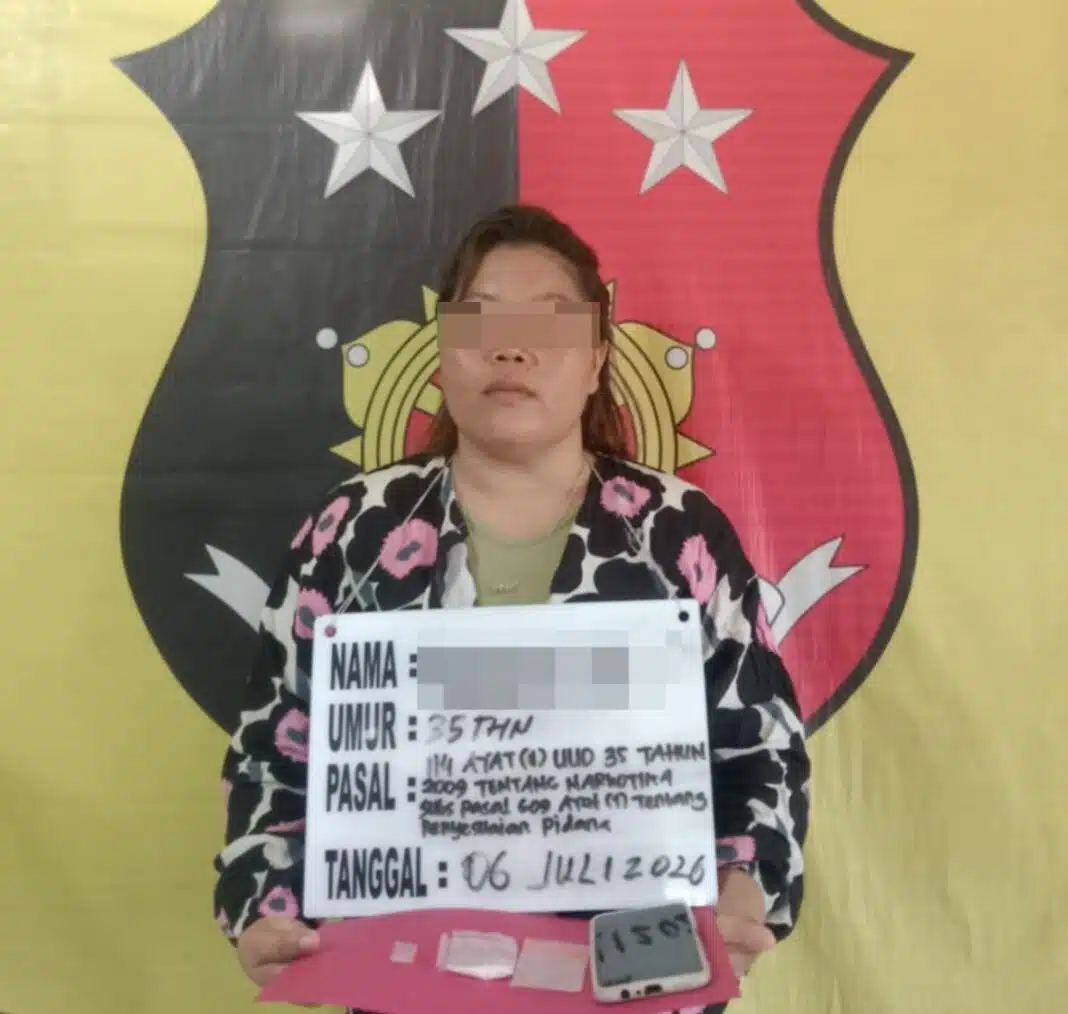 Polsek Panai Tengah (Paten) berhasil mengamnakan inisial RAS diduga hendak transaksi narkotika jenis sabu di Jalan Gembira, Lingkungan 2, Kelurahan Labuhanbilik, Kecamatan Panai Tengah, Kabupaten Labuhanbatu, pada Senin (6/7/2026).