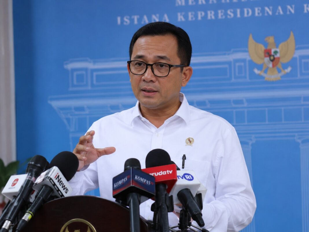 Menteri Sekretaris Negara Prasetyo Hadi menegaskan pemerintah menghormati proses hukum terkait polemik penggeledahan yang dikaitkan dengan Jampidsus Kejaksaan Agung serta mengajak semua pihak menjunjung tinggi asas praduga tak bersalah. (Foto Ilustrasi Dok AI)