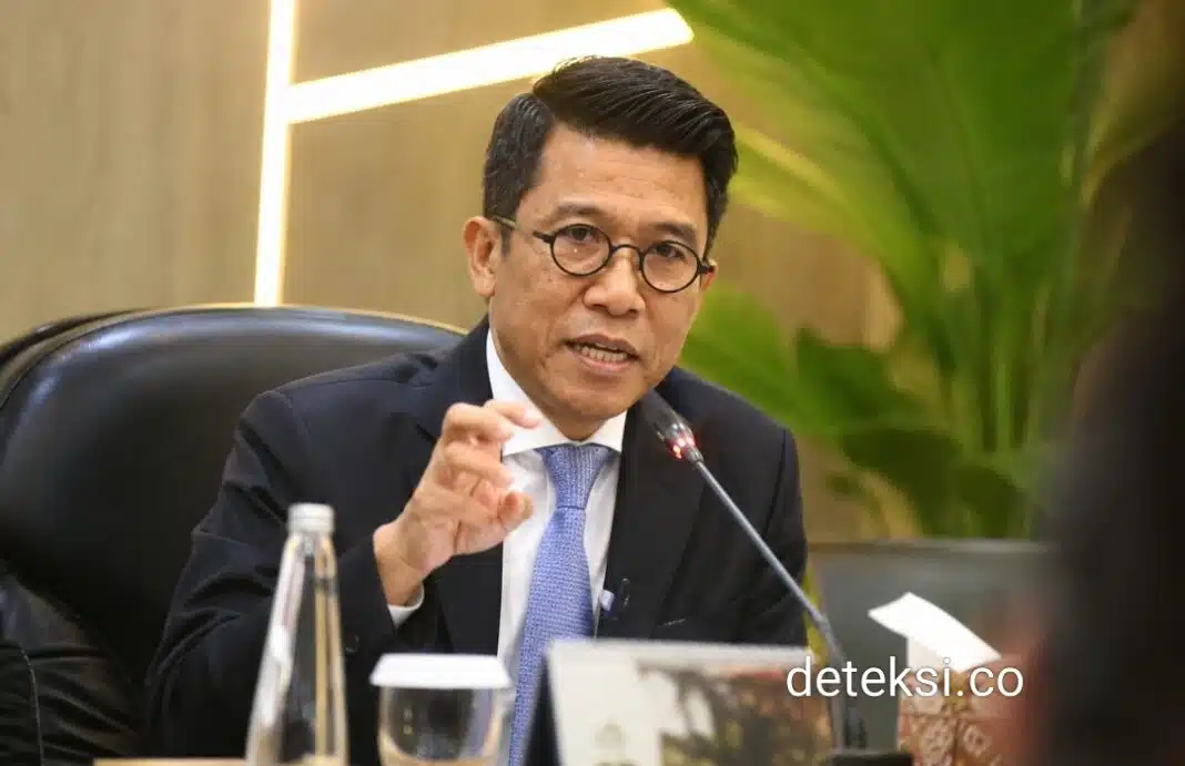 Misbakhun Dorong Ekonomi Sulsel Tak Bergantung Belanja Pemerintah — Ketua Komisi XI DPR RI Mukhamad Misbakhun mendorong penguatan investasi produktif, hilirisasi, pertanian, dan sektor usaha masyarakat untuk memperkuat pertumbuhan ekonomi Sulawesi Selatan.