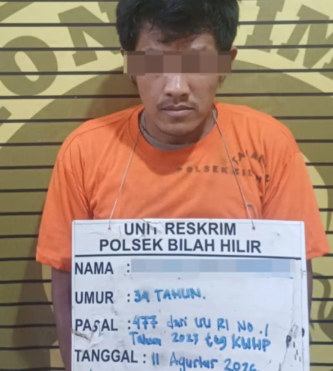 Unit Reskrim Polsek Bilah Hilir mengamankan EY (34), terduga pelaku pencurian dengan pemberatan, di wilayah Kota Pinang, Labuhanbatu Selatan, Selasa (11/8/2026).