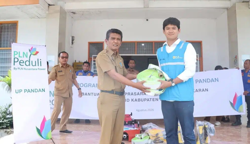 Pemkab Dairi,Terima, Bantuan Sarpras, Pemadam Kebakaran, PT. PLN Nusantara Power UP Pandan,CSR,