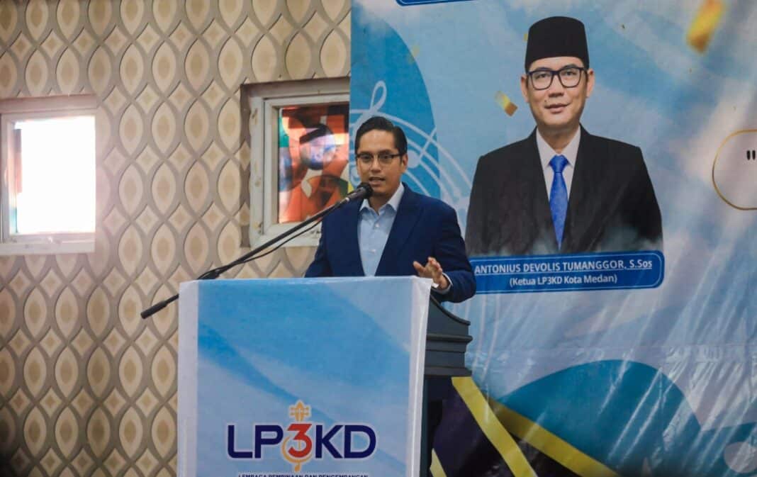 Wali Kota Medan Rico Tri Putra Bayu Waas saat melantik Pengurus LP3KD Kota Medan periode 2025–2030 di Gedung Catholic Center Medan, Sabtu (5/9/2026).