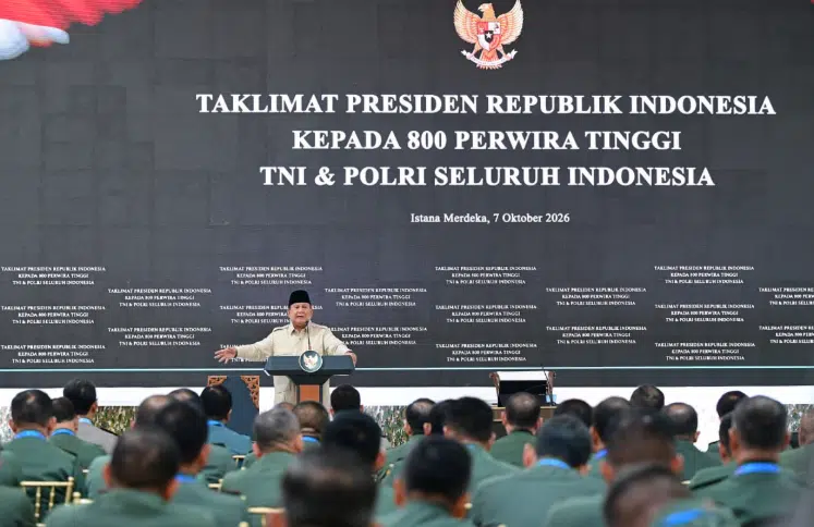 Presiden Prabowo Subianto memberikan taklimat kepada 800 perwira tinggi TNI dan Polri di Kompleks Istana Kepresidenan Jakarta, Rabu (7/10/2026). Foto: BPMI Setpres/Muchlis Jr.