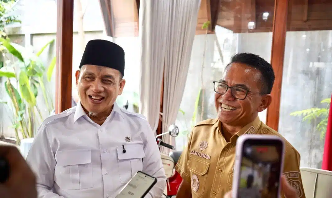 Wakil Wali Kota Medan H. Zakiyuddin Harahap menerima kunjungan silaturahmi Wakil Menteri Agama (Wamenag) RI Romo H.R. Muhammad Syafi’i di Rumah Dinas Wakil Wali Kota Medan, Jalan Gurilla, Senin (5/10/2026).