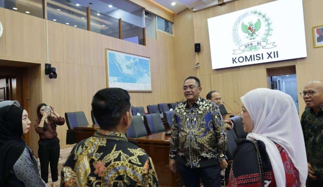 Anggota Komisi XII DPR RI Sigit Karyawan Yunianto mendorong pemerintah segera memberikan kepastian hukum melalui penetapan WPR bagi masyarakat yang menggantungkan mata pencaharian dari pertambangan emas tradisional di Kalimantan Tengah.(Foto: Mentari/sai)